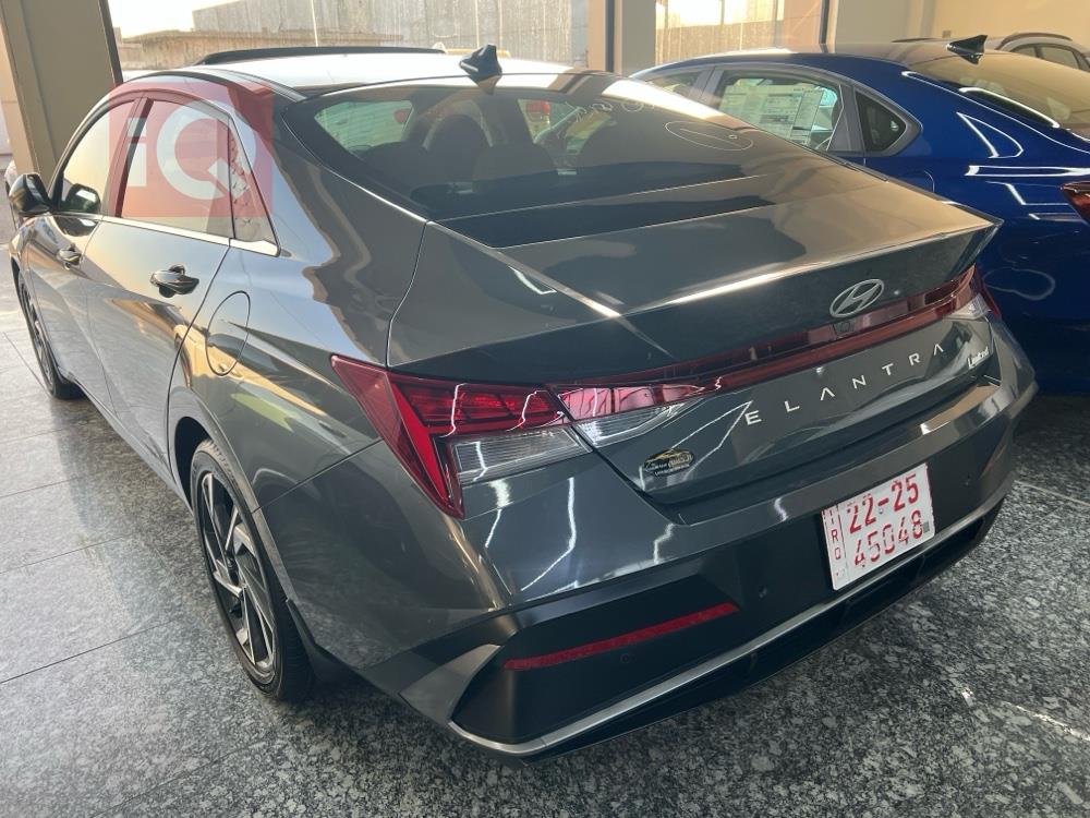 هیۆندای ئەلەنترا